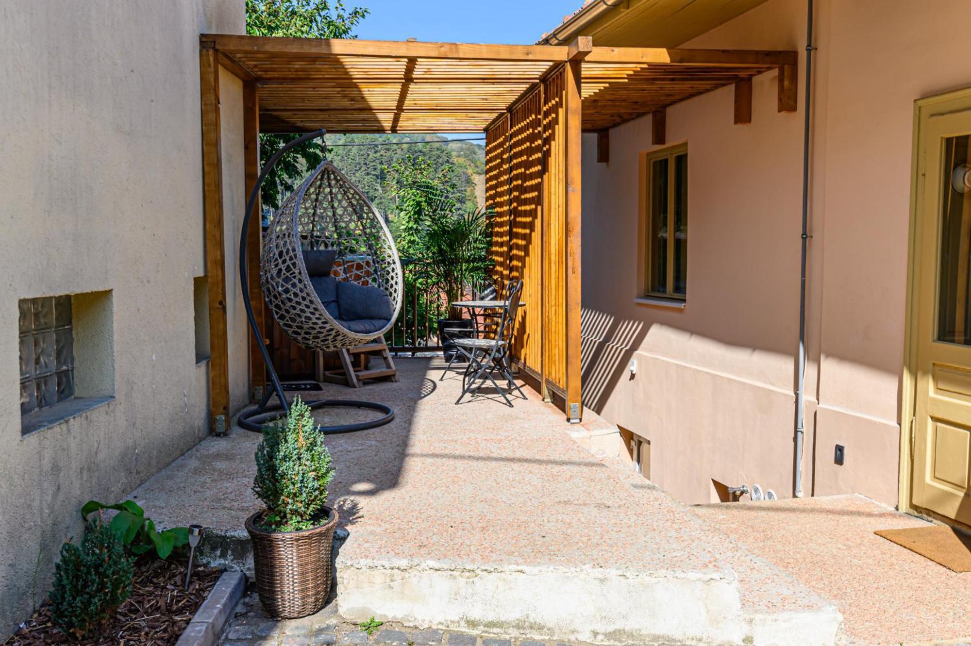 Lagom - Hot Tub Hideout Брашов Экстерьер фото
